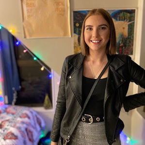 Meet your Posher, Alexis